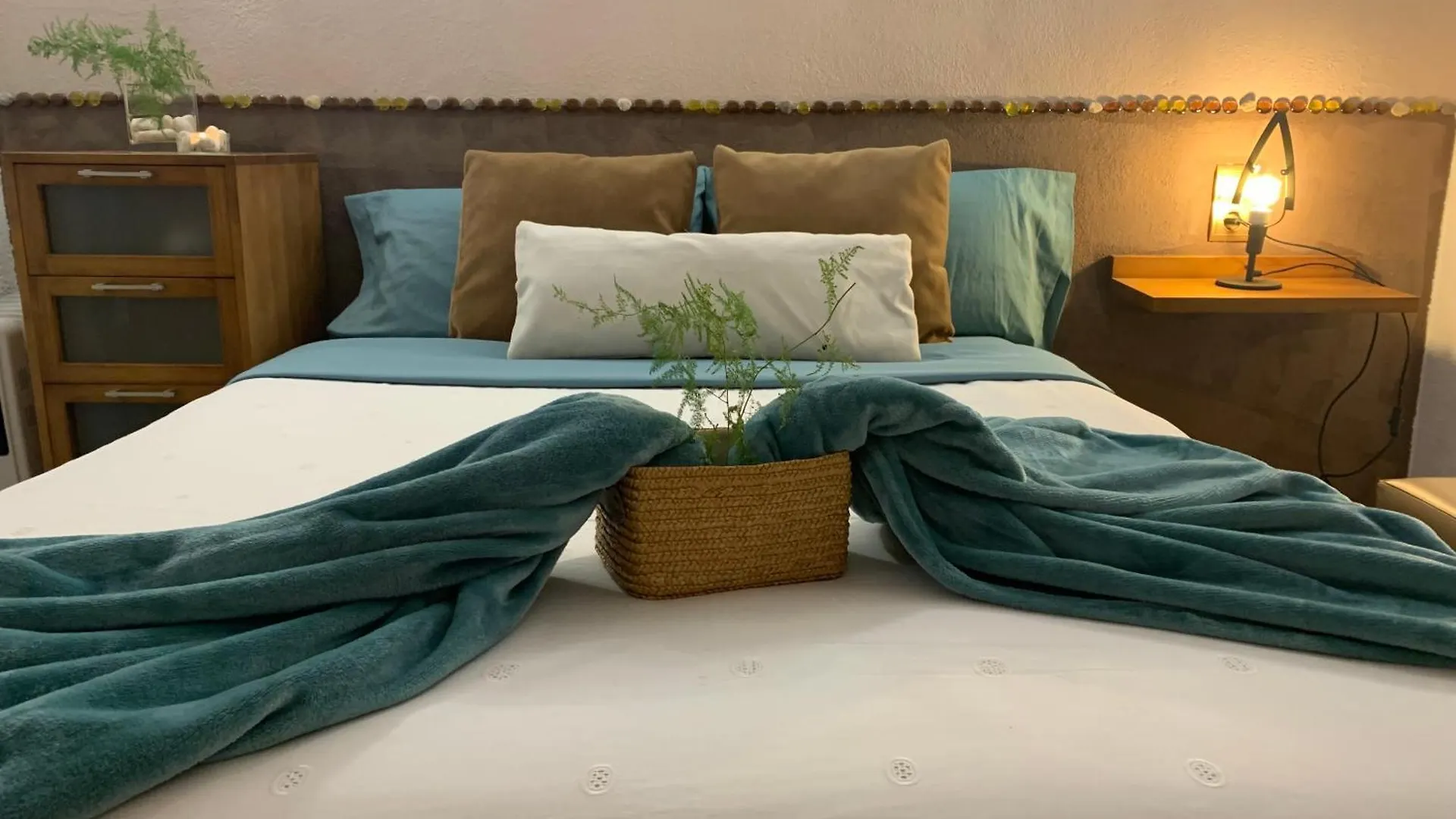 Casa Enric , Con Zona Infantil, Piscina Y Parking Privado Guest House Deltebre Country house