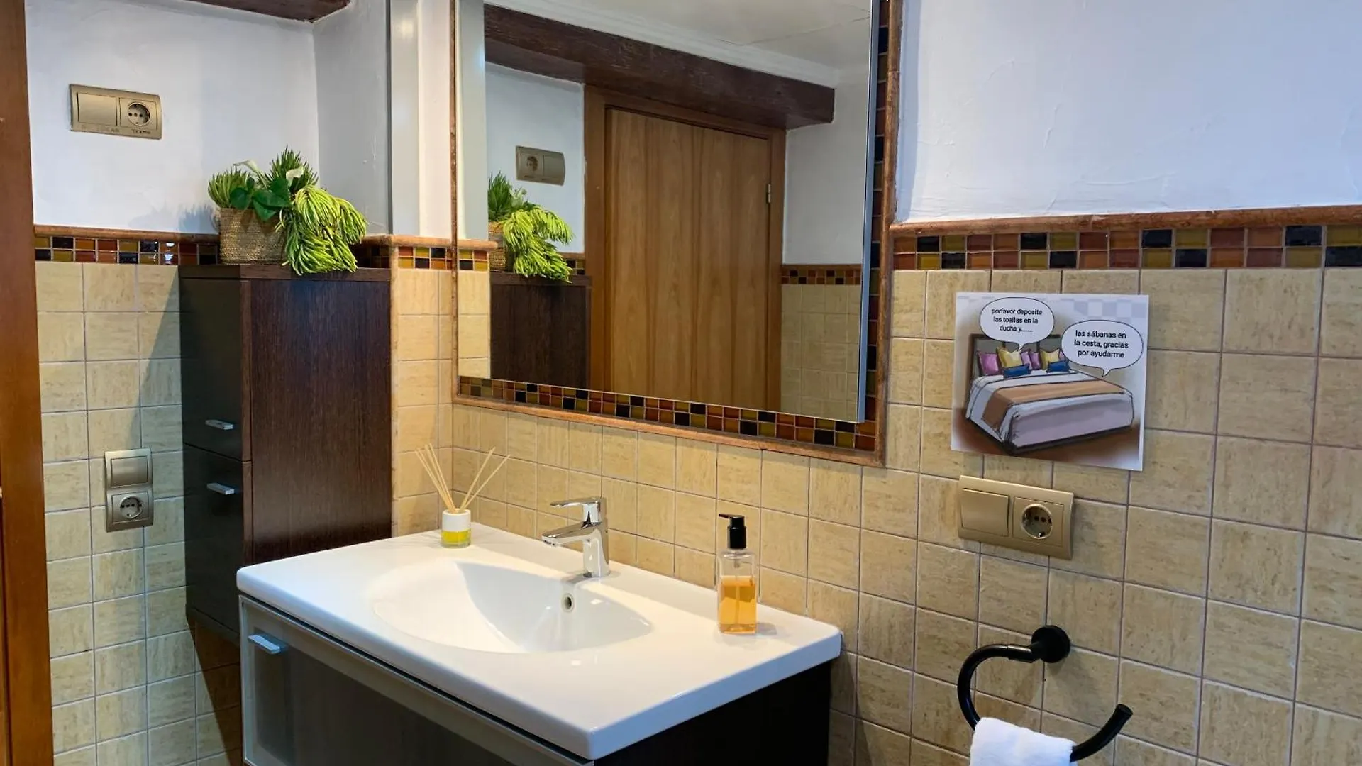 Casa Enric , Con Zona Infantil, Piscina Y Parking Privado Guest House Deltebre Spain