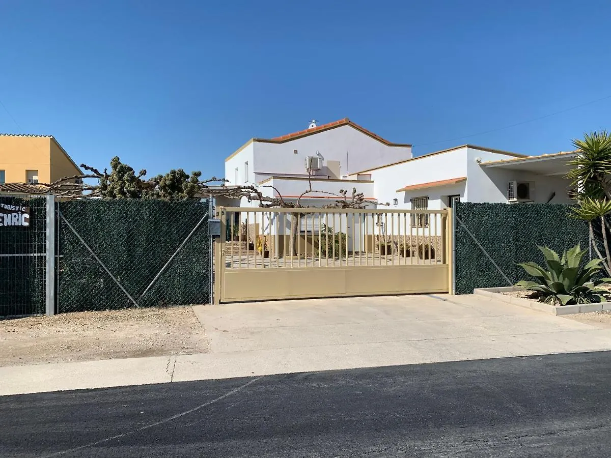 Penzion Casa Enric , Con Zona Infantil, Piscina Y Parking Privado Deltebre